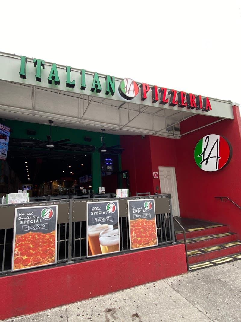 Italian La Pizzeria Italian La Pizzeria