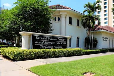 Dental Care on 4th & 4th