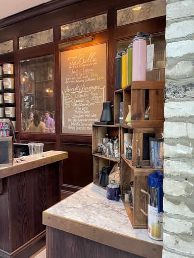 TeBella Tea at Oxford Exchange