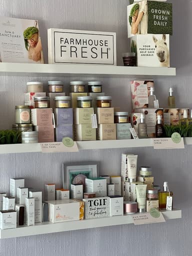 Fresh Facial Bar & Lash Lounge Fresh Facial Bar & Lash Lounge