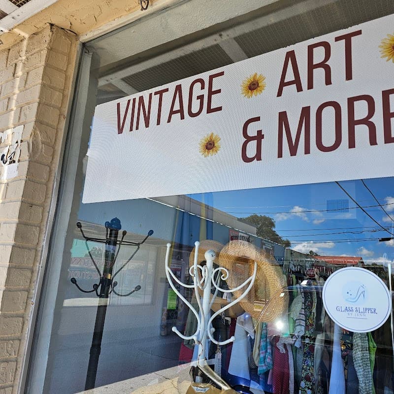 Sunshine Eco-Finds Resale Boutique Sunshine Eco-Finds Resale Boutique